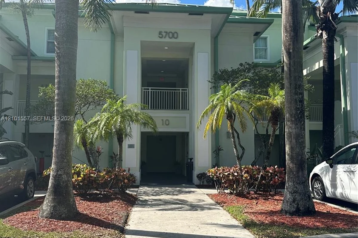 5300 NW 87th Ave #1007, Doral: photo 1 of 41