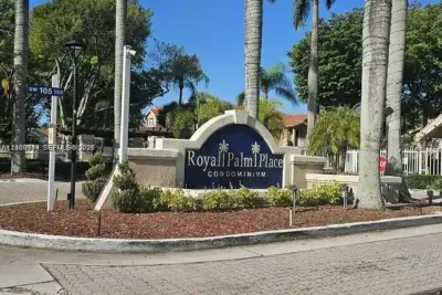 10521 SW 158th Ct #303, Miami: photo 1 of 27