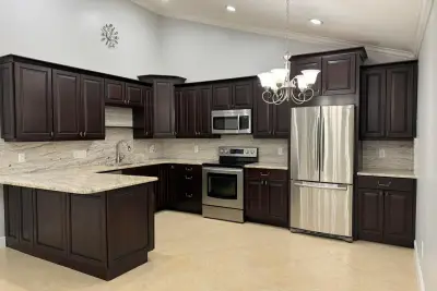5372 Eagle Lake Dr, Palm Beach Gardens: photo 1 of 10
