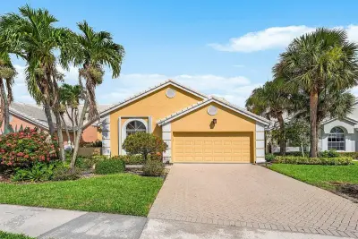 8288 Horseshoe Bay Rd, Boynton Beach: photo 1 of 73