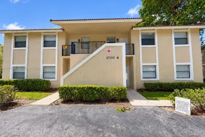 3700 NW 116th Ter #3704, Coral Springs: photo 1 of 16