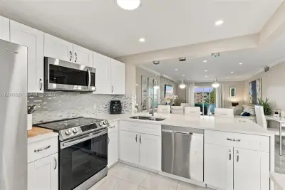 2400 NE 1st Ln #3140, Boynton Beach: photo 1 of 58