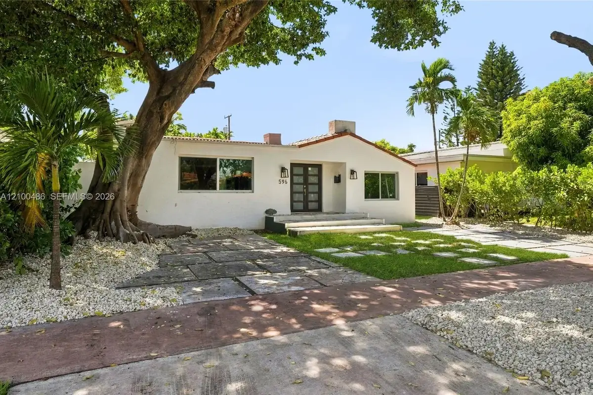 596 W 50th St, Miami Beach: photo 1 of 79