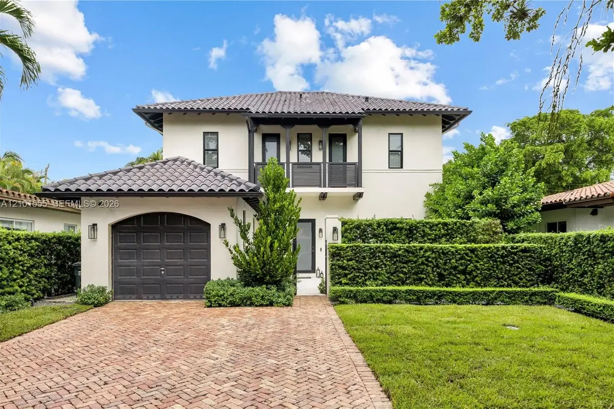 705 Madeira Ave, Coral Gables: photo 1 of 36