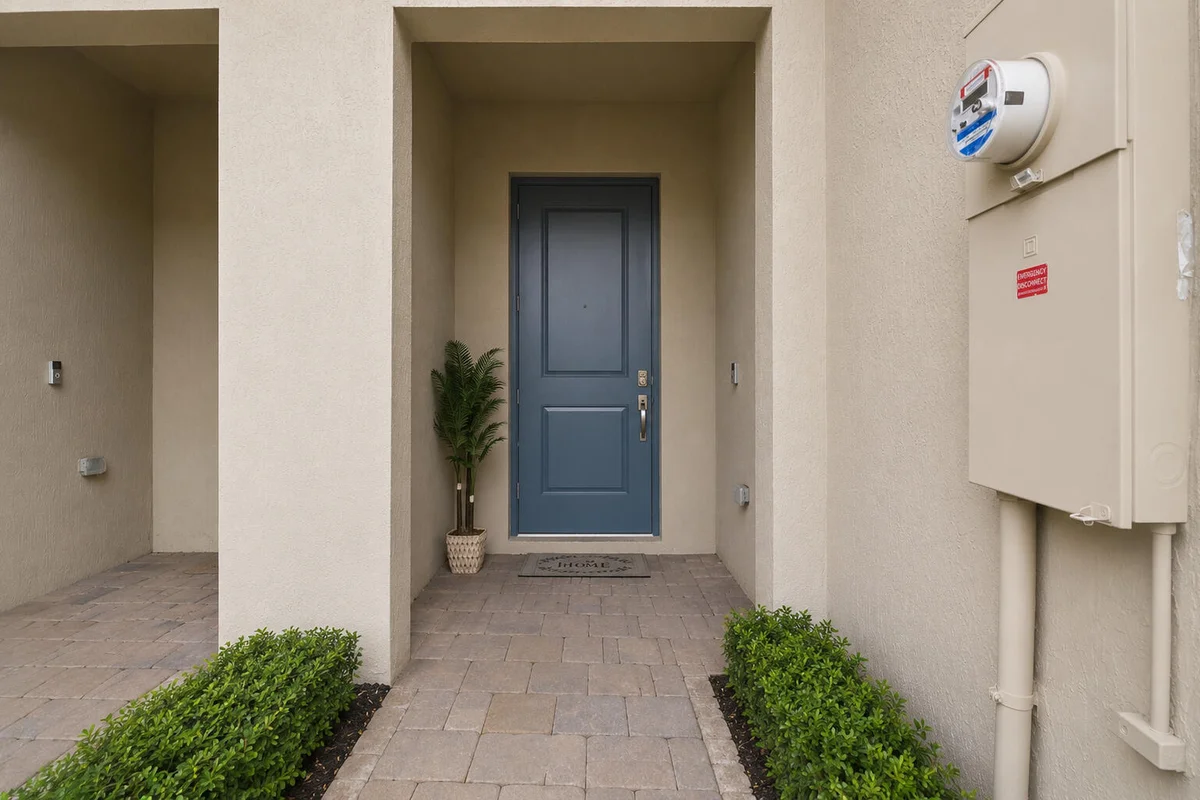 113 Bandol St, Riviera Beach: photo 1 of 22