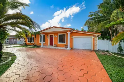 11840 SW 171st Ter, Miami: photo 1 of 74