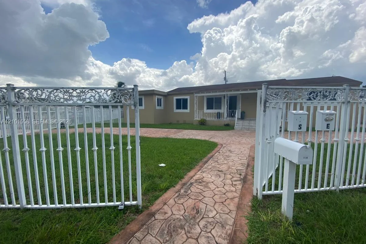1730 SW 72nd Ct, Miami: photo 1 of 24