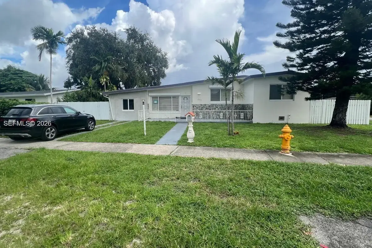 1251 Little River Dr, Miami: photo 1 of 20
