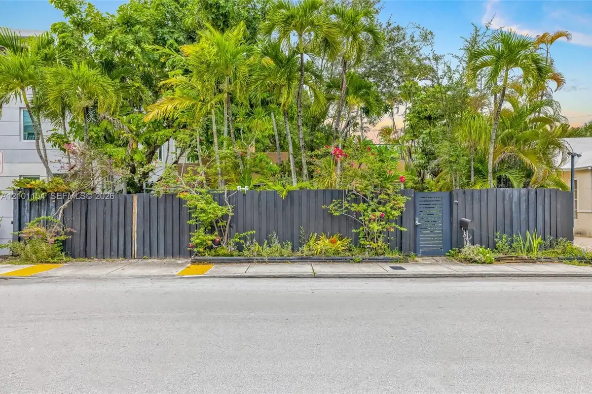 917 SE 2nd Ct, Fort Lauderdale: photo 1 of 52