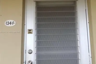 134 Salisbury F, West Palm Beach: photo 1 of 37