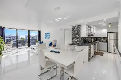 3031 N Ocean Blvd #604, Fort Lauderdale: photo 1 of 43