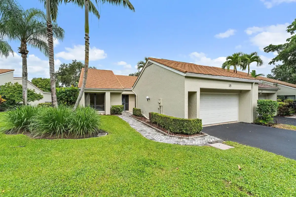 15 Tournament Blvd, Palm Beach Gardens: photo 1 of 53