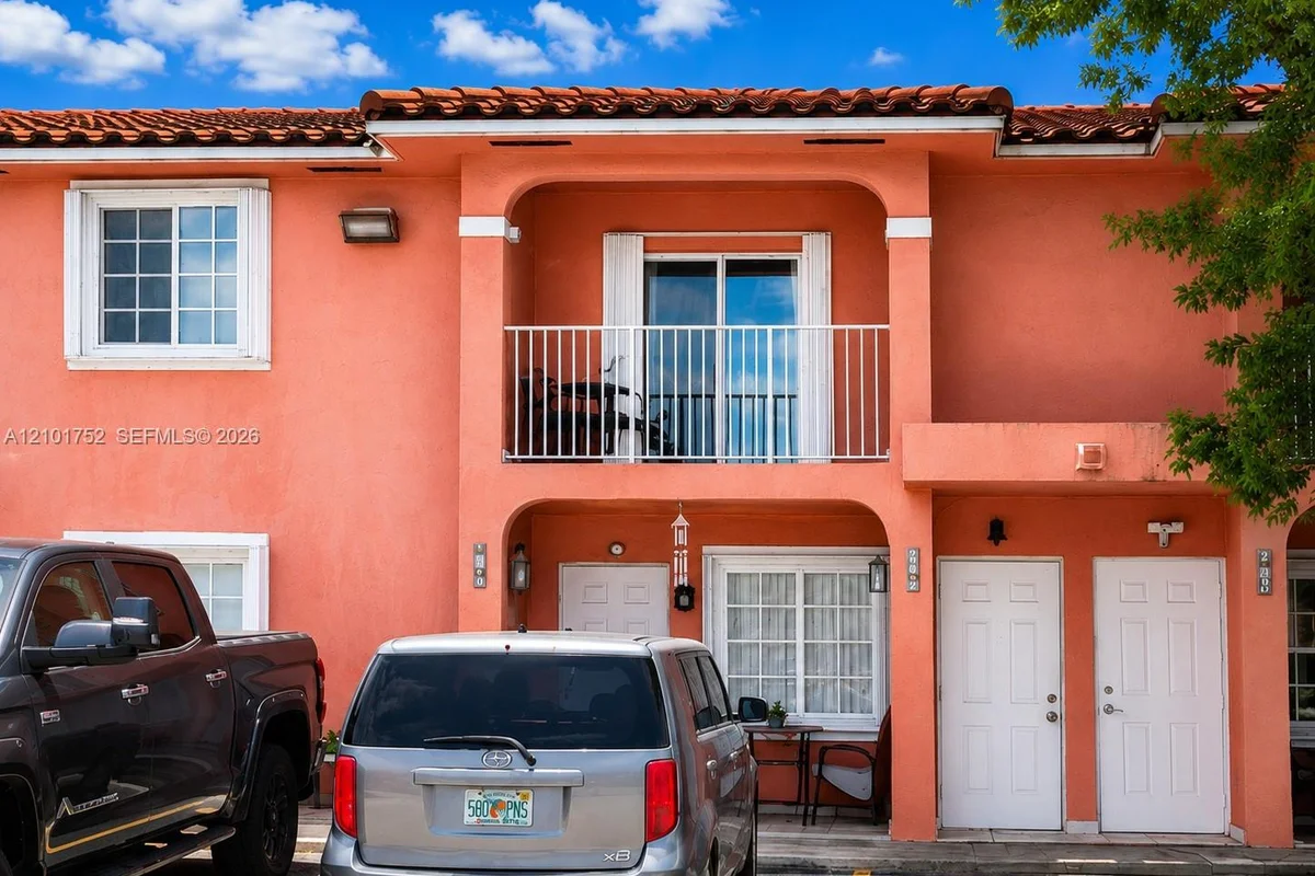 5800 W 18th Ln #202, Hialeah: photo 1 of 20