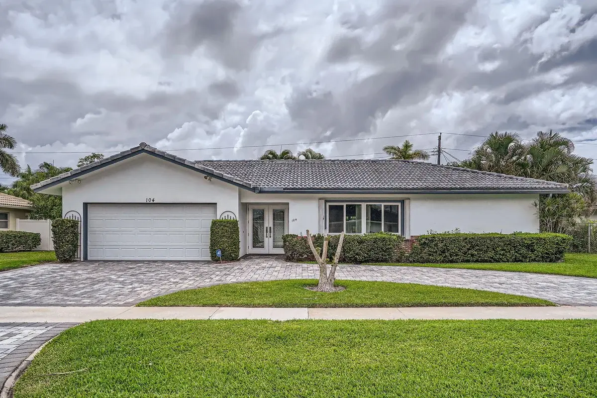 104 St Cloud Ln, Boca Raton: photo 1 of 28