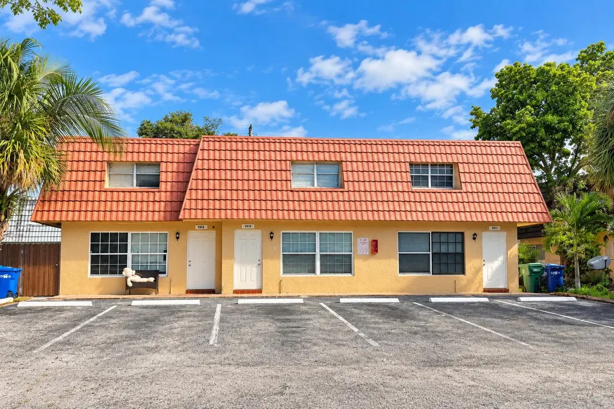 5911 NW 20th St #5915, Lauderhill: photo 1 of 1