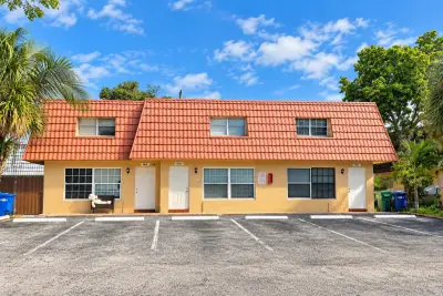 5911 NW 20th St #5915, Lauderhill: photo 1 of 1