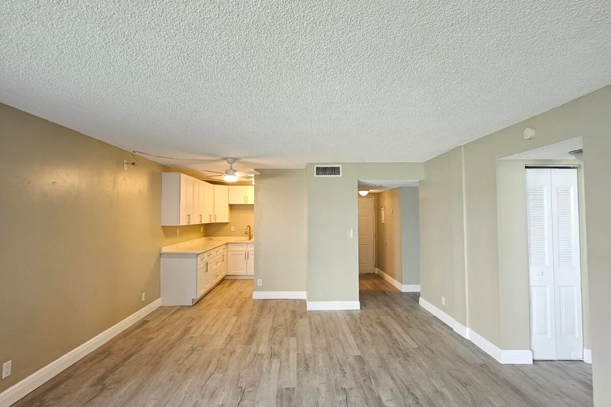 1820 N Congress Ave #201, West Palm Beach: photo 1 of 19