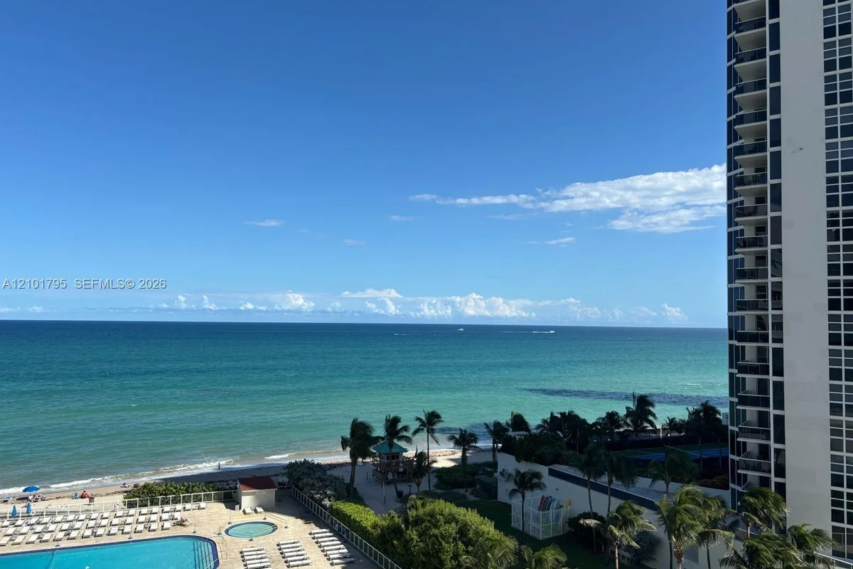 19201 Collins Ave #747, Sunny Isles Beach: photo 1 of 21