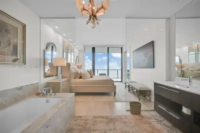 480 NE 31st St #4705, Miami: photo 1 of 47
