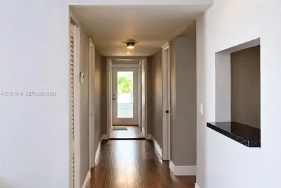 12327 NE 6th Ave #1-5, North Miami: photo 1 of 8