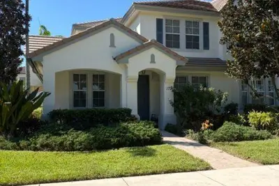 177 Evergrene Pkwy, Palm Beach Gardens: photo 1 of 35