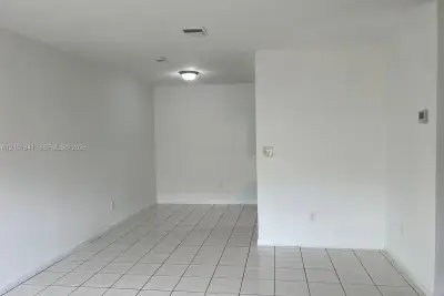 5310 NW 22nd St, Lauderhill: photo 1 of 25
