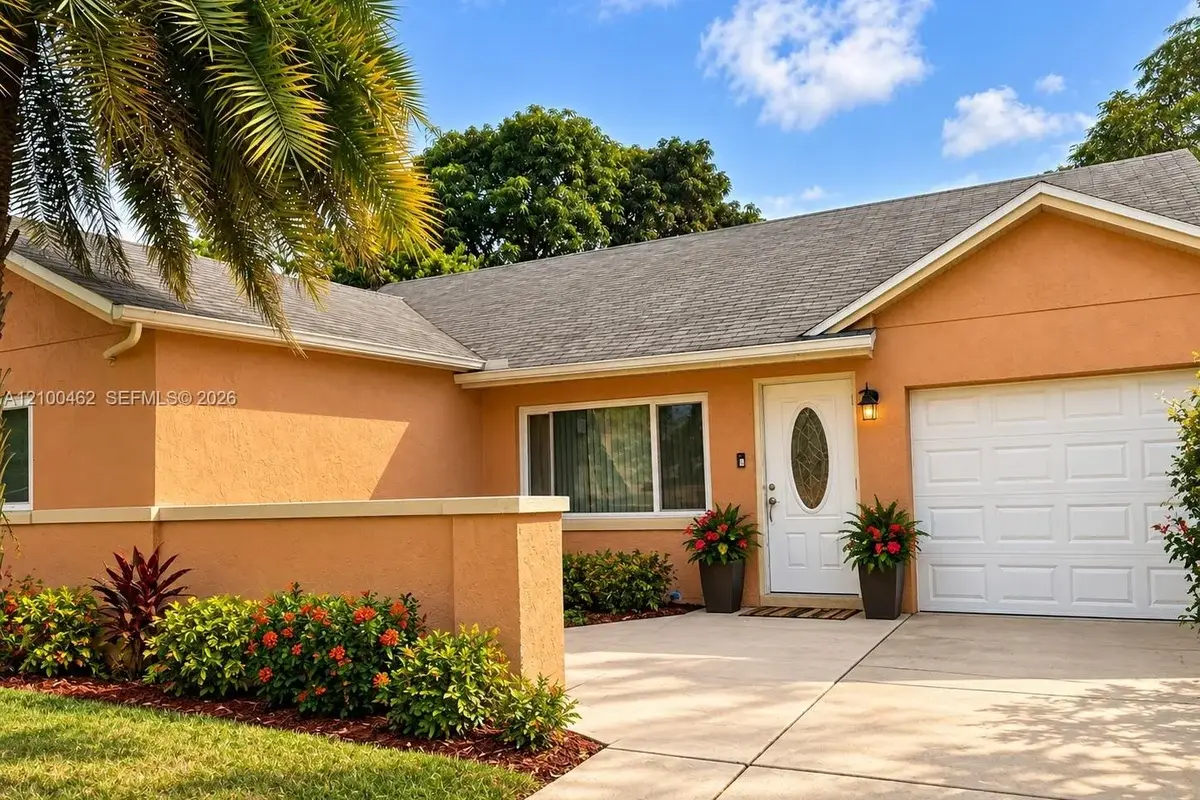 3450 NW 203rd St, Miami Gardens: photo 1 of 19