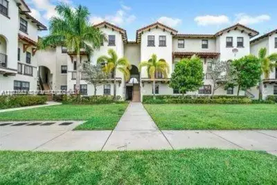 10630 NW 88th St #223, Doral: photo 1 of 35
