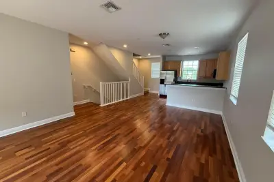 2502 N Dixie Hwy #11, Lake Worth Beach: photo 1 of 11