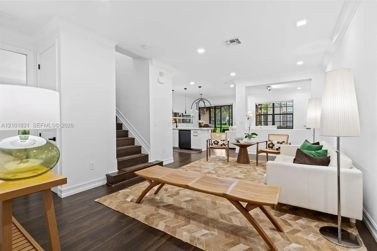 124 W Riverwalk Cir W, Plantation: photo 1 of 33