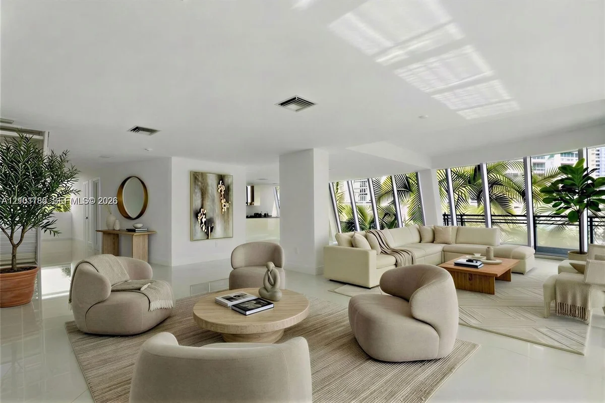 2950 NE 188th St #349, Aventura: photo 1 of 37