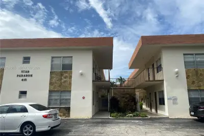 415 NE 2nd St #222, Hallandale Beach: photo 1 of 14