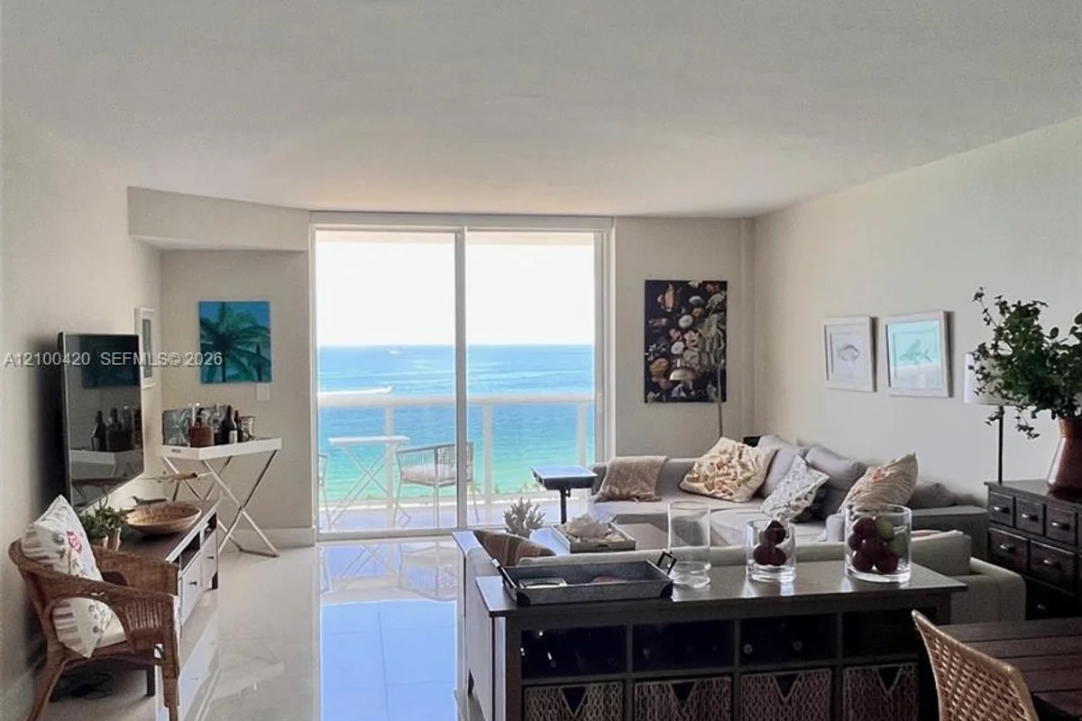 10275 Collins Ave #1420, Bal Harbour: photo 1 of 19