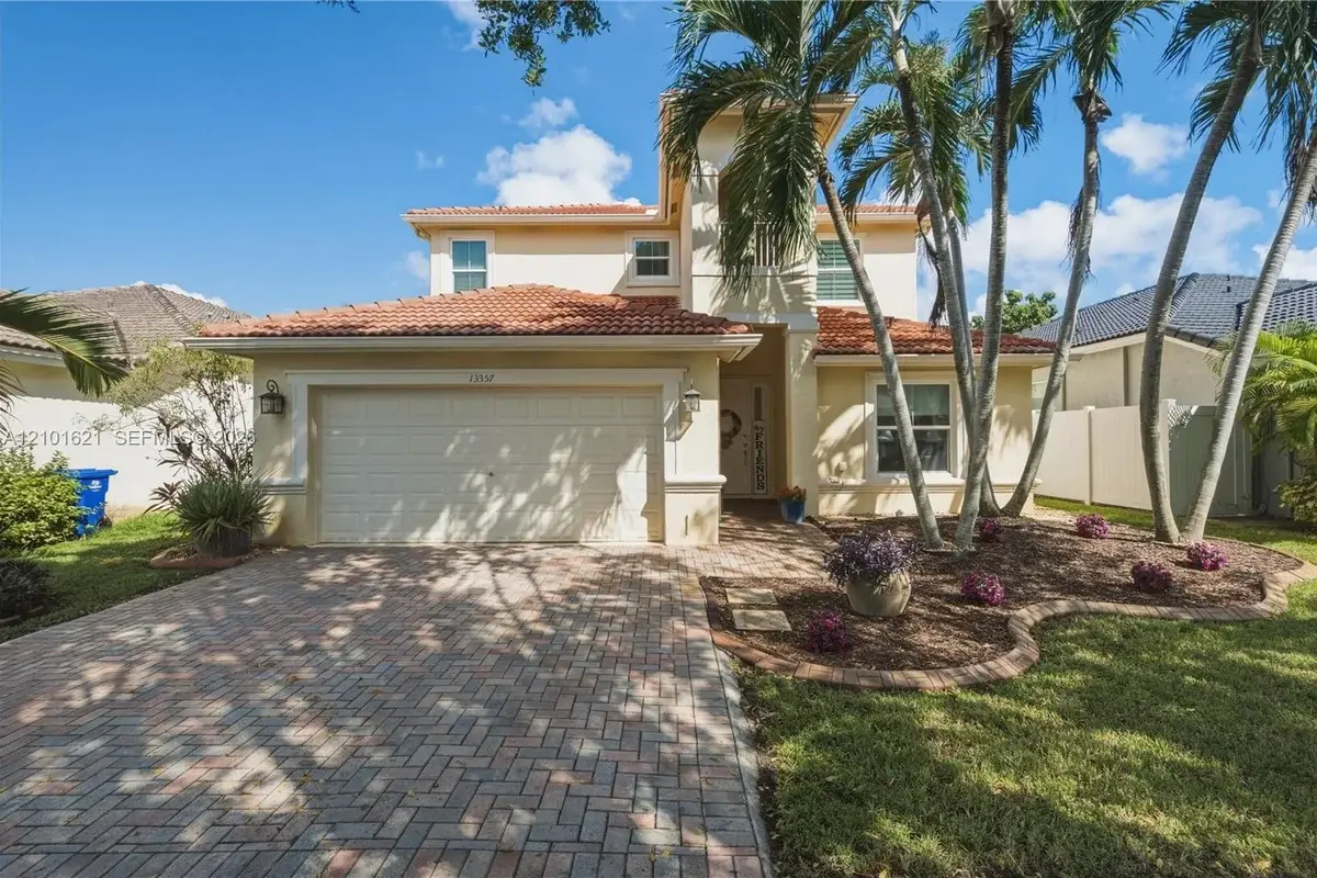 13357 SW 27th St, Miramar: photo 1 of 37