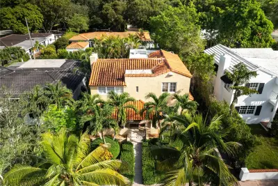 1461 Certosa Ave, Coral Gables: photo 1 of 40