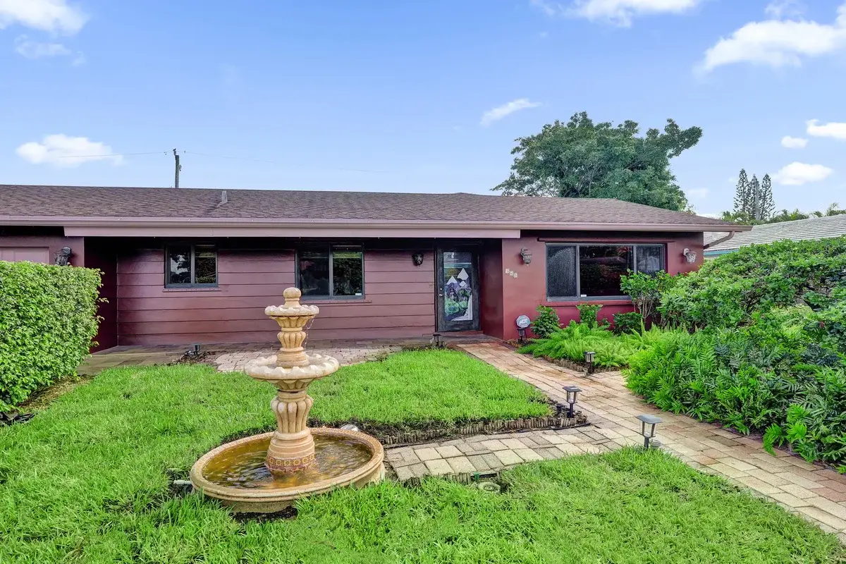 645 Ibis Dr, Delray Beach: photo 1 of 38