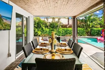 1949 Windward Dr, Lauderdale-by-the-Sea: photo 1 of 23