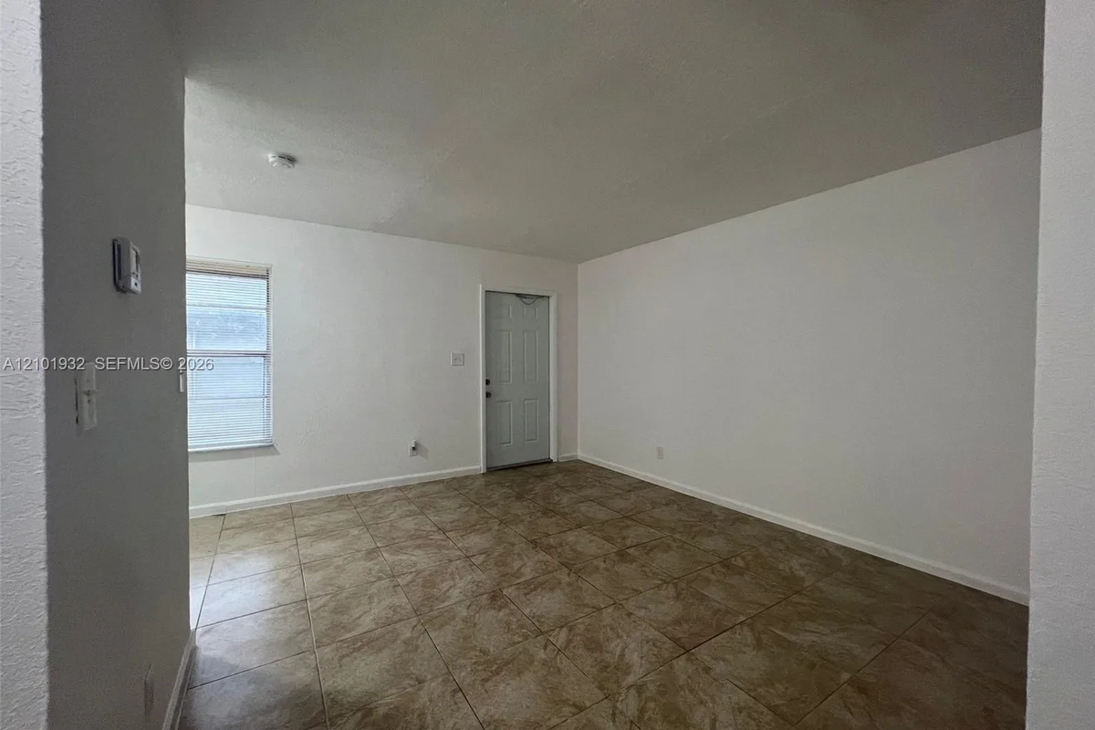 921 NW 2nd Ave #2, Fort Lauderdale: photo 1 of 20