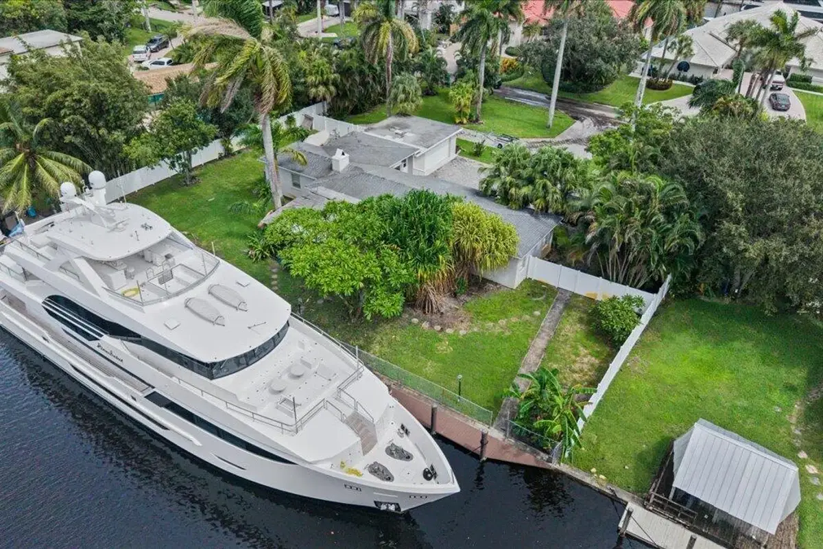 2337 SW 27th Ave, Fort Lauderdale: photo 1 of 36