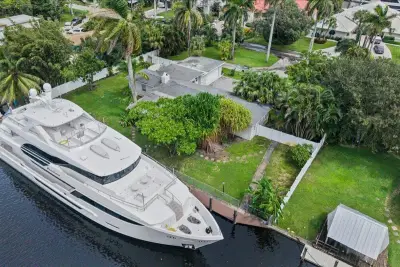 2337 SW 27th Ave, Fort Lauderdale: photo 1 of 36