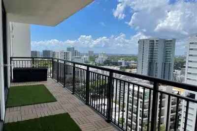 999 SW 1st Ave #2109, Miami: photo 1 of 15