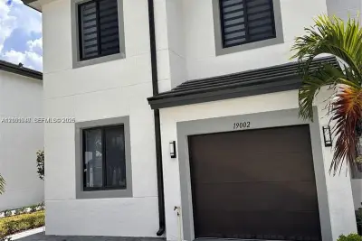 19002 SW 345th Ter, Homestead: photo 1 of 13