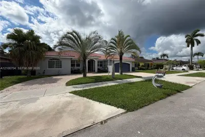 15244 SW 171st St, Miami: photo 1 of 37