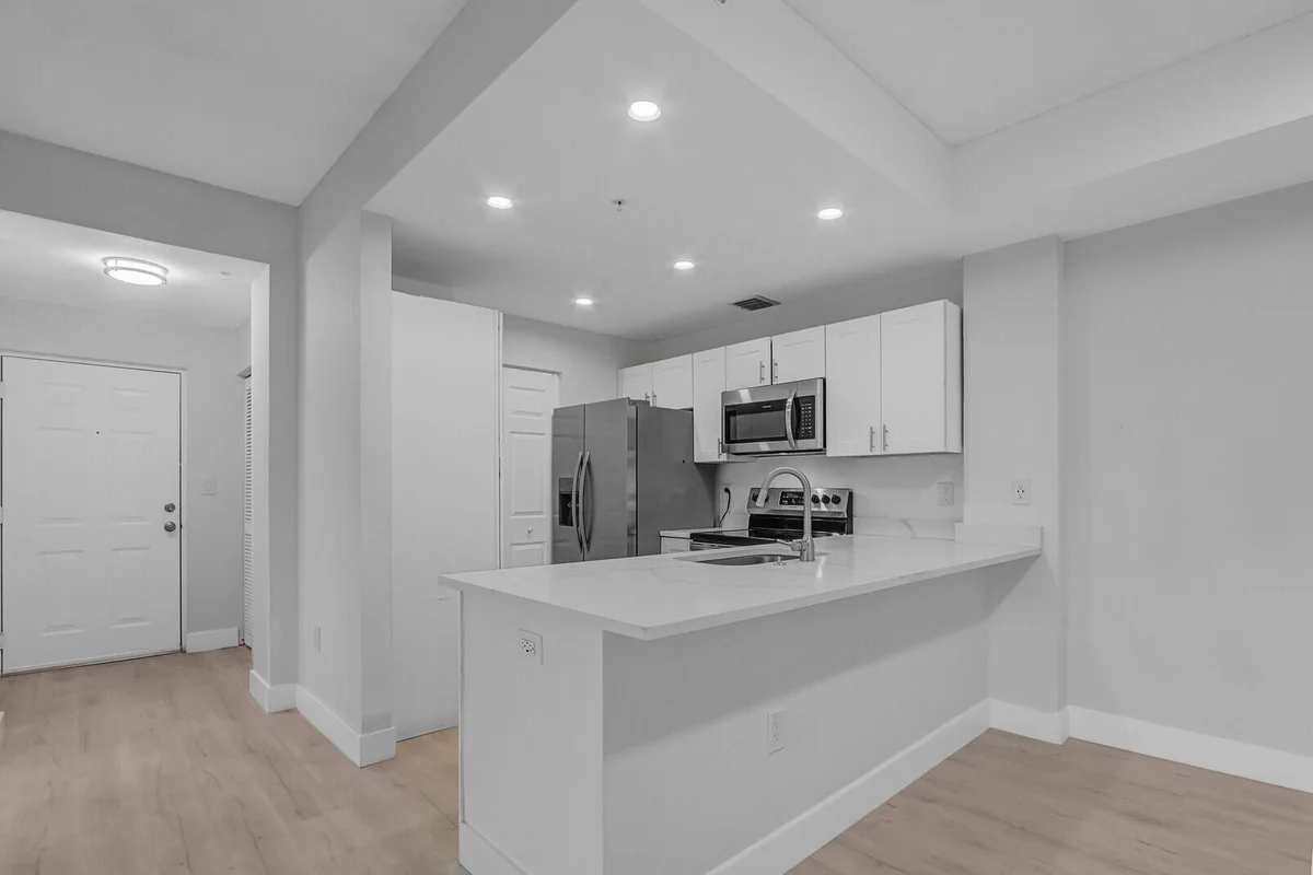 2916 Tuscany Ct #302, Palm Beach Gardens: photo 1 of 19