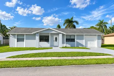12411 SW 10th Ct, Davie: photo 1 of 31