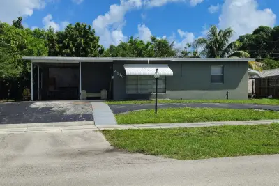 4110 NE 15th Ave, Pompano Beach: photo 1 of 1