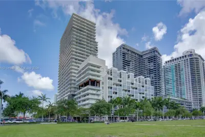 3451 NE 1st Ave #PM05, Miami: photo 1 of 20
