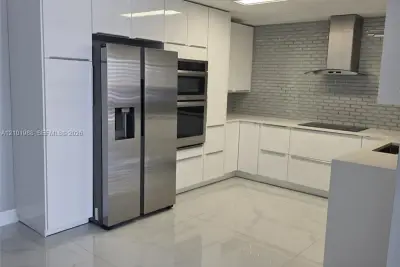 11755 SW 18th St #3FL, Miami: photo 1 of 16
