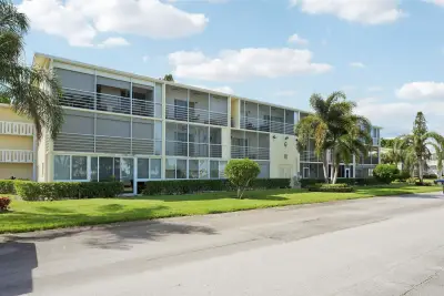 290 Dorset G, Boca Raton: photo 1 of 20