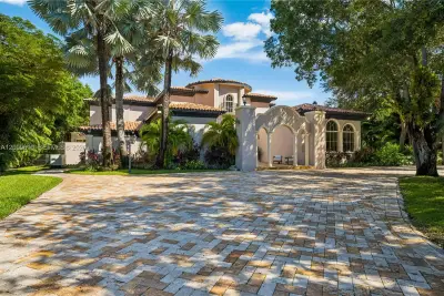 7837 SW 117th St, Pinecrest: photo 1 of 77